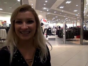 Vidéo maison de facial avec moi en train de sucer des bites dans un