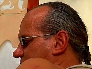 Grosse maman mature avec de gros seins qui suce
