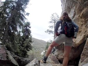 Une nympho amateur aux gros seins baise son beau-père fort dans une