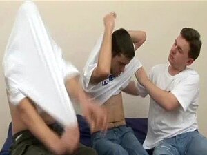 Plan à trois anal avec éjaculation