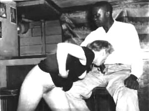 Histoire Des bombes blanches et des mâles ébènes, BBC Cuckold, vie