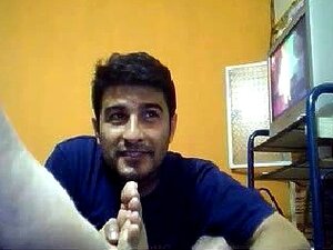 Les pieds hétéros sur webcam #137