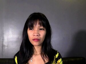 Une petite Filipina veut tomber enceinte