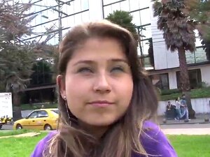 Oyeloca La fille laline aux seins hawt, Yulissa Camacho, pour la