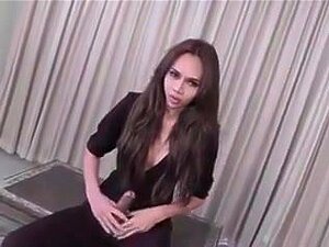 Chaude Ladyboy JOI,