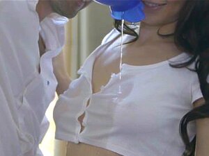 NubileFilms - Lana Rhoades Séduit le teasing pour son demi-frère