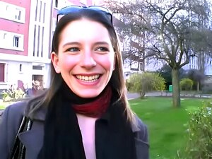 Venez découvrir comment une bourgeoise se laisse séduire et est