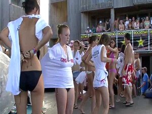 spécial-assignment-77-beach-parties-non censuré-scène 7