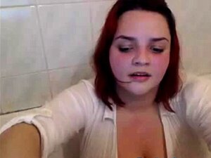 Gros nichons Lantti Irres dans le bain