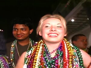 Découvrez le côté sauvage du Mardi Gras alors que la magnifique