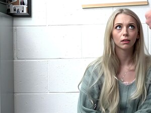 Jack Vegas surprend le voleur à l'étalage Lily Larimar en train de