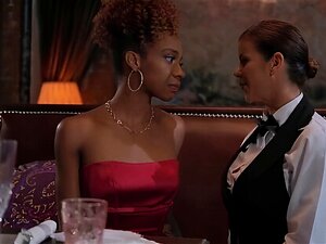 Les lesbiennes riches et coquines Alexis Fawx et Lacey London